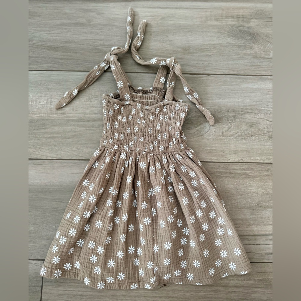 Girls dress bundle 2t trendy dresses - Picture 2 of 6